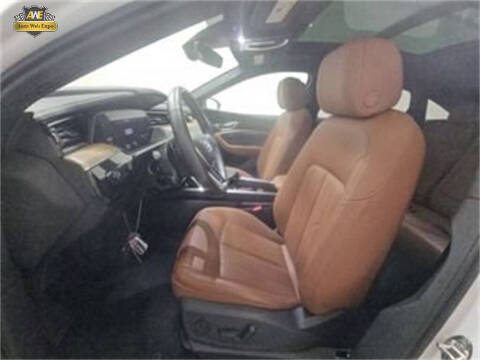 2024 Audi Q8 Sportback e-tron quattro Premium Plus S line