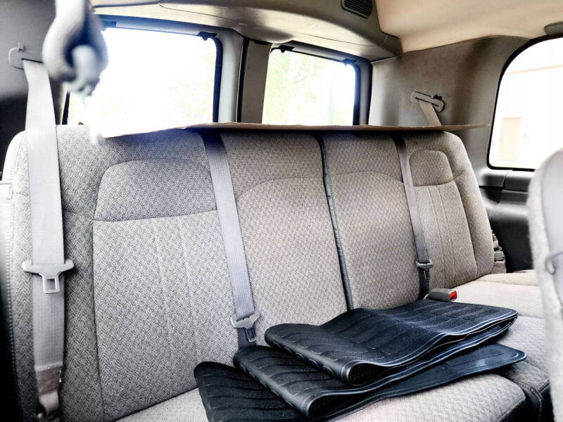 2018 Chevrolet Express LT 2500