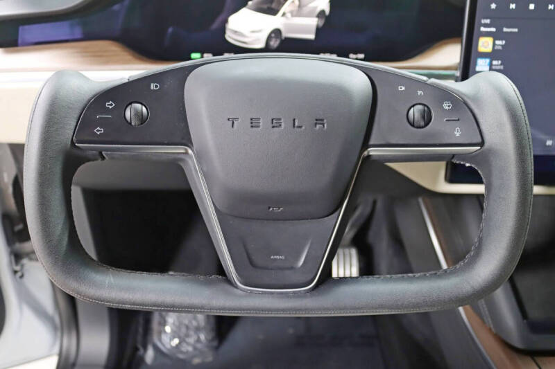 2023 Tesla Model X Standard Range