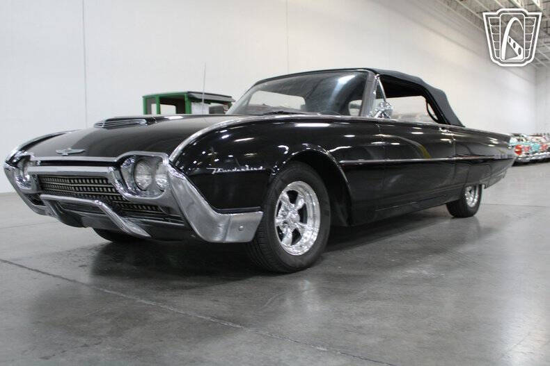 1962 Ford Thunderbird