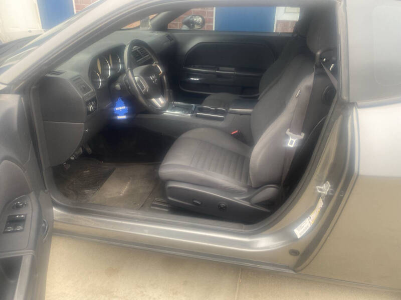 2012 Dodge Challenger SXT