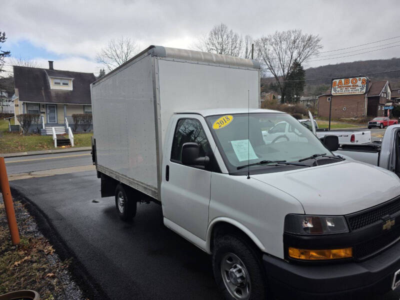 2018 Chevrolet Express Cutaway Base