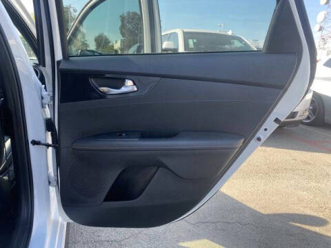 2022 Kia Forte GT Line