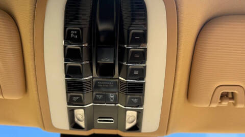 2011 Porsche Panamera 4
