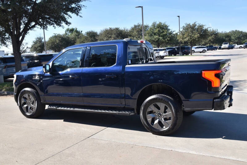 2023 Ford F-150 Lightning Lariat