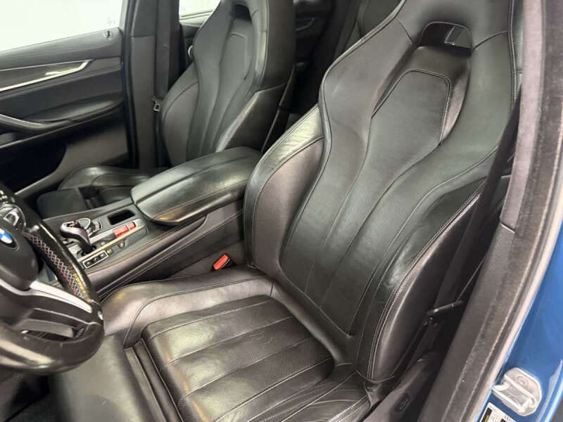 2015 BMW X6 M