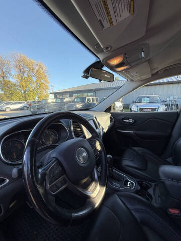 2019 Jeep Cherokee Latitude Plus