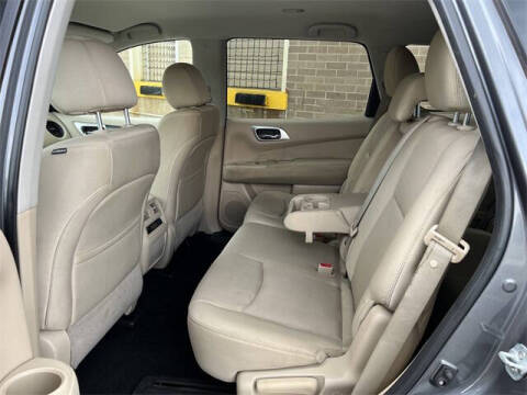 2017 Nissan Pathfinder S