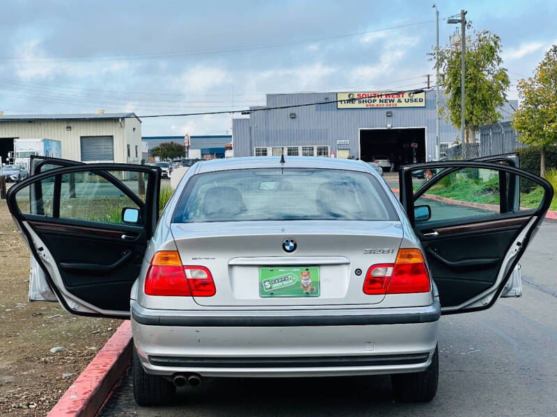 2000 BMW 3 Series 328i