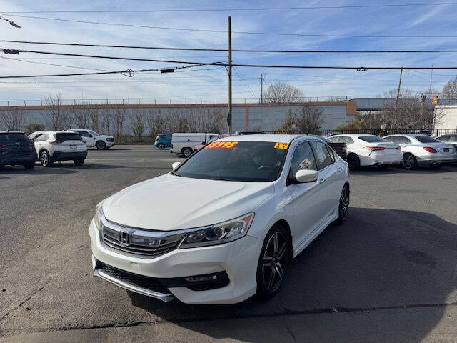 2017 Honda Accord Sport's photo