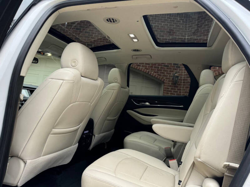 2022 Buick Enclave Essence