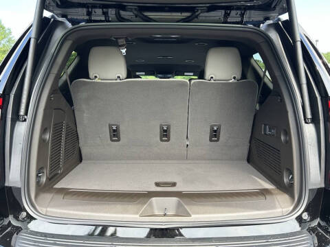 2025 GMC Yukon Elevation