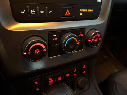 2013 GMC Acadia SLE-2