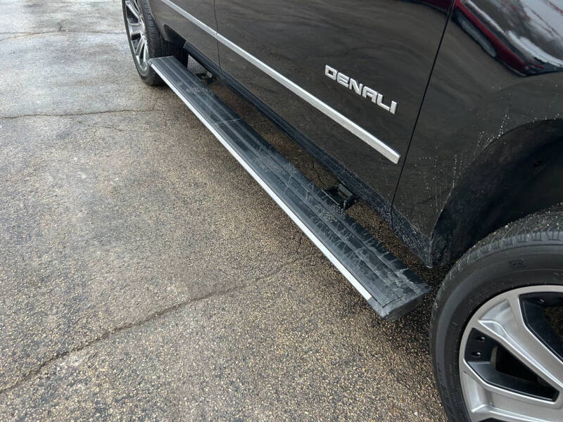 2017 GMC Yukon XL Denali