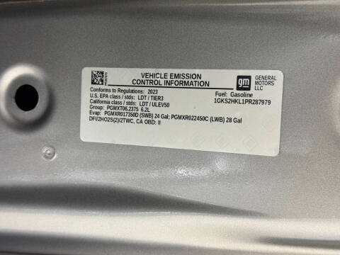 2023 GMC Yukon XL AT4