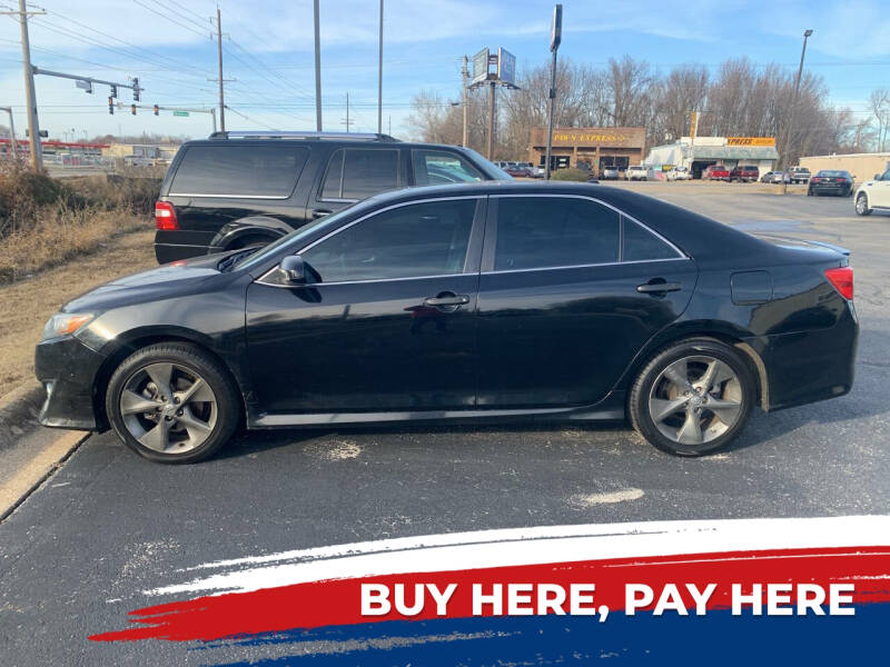 2014 Toyota Camry SE Sport's photo