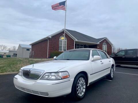 2007 Lincoln Town Car for sale at HillView Motors in Shepherdsville KY