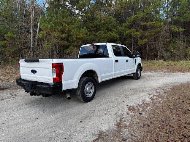 2019 Ford F-250 Super Duty XL photo 3