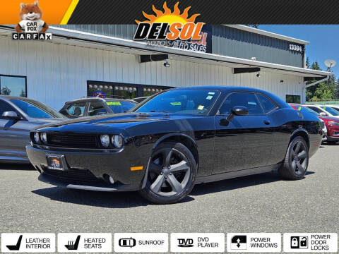 2013 Dodge Challenger SXT Photo