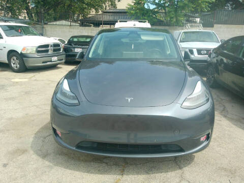 2023 Tesla Model Y Long Range