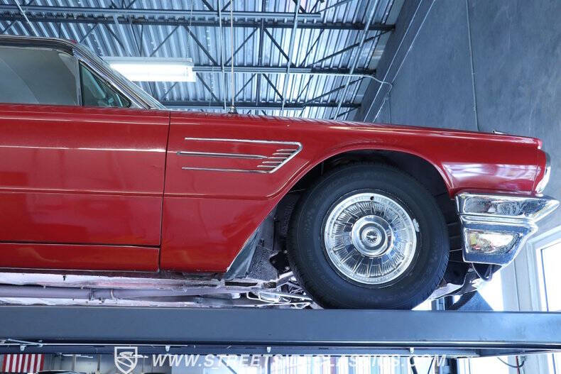 1965 Ford Thunderbird