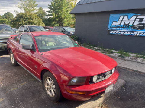 2005 Ford Mustang V6 Deluxe