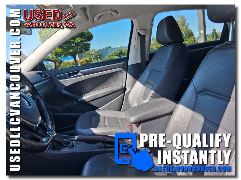 2017 Volkswagen Passat 1.8T R-Line