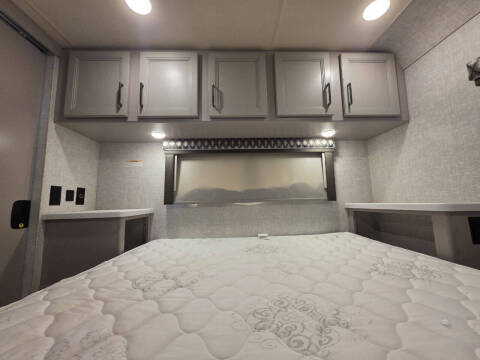 2021 Thor Motor Coach Quantum