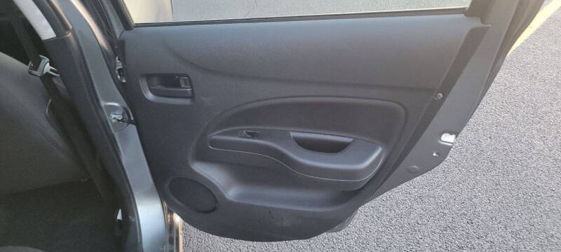 2020 Mitsubishi Mirage ES