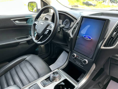 2022 Ford Edge SEL