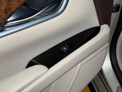 2013 Cadillac XTS Luxury Collection