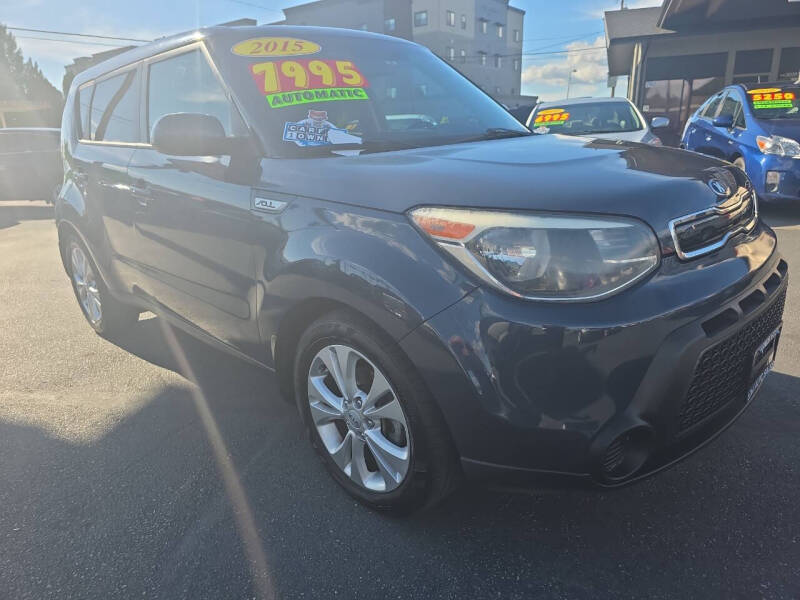 2015 Kia Soul +
