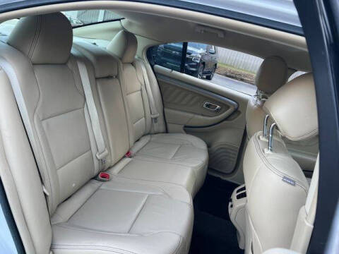 2016 Ford Taurus SEL