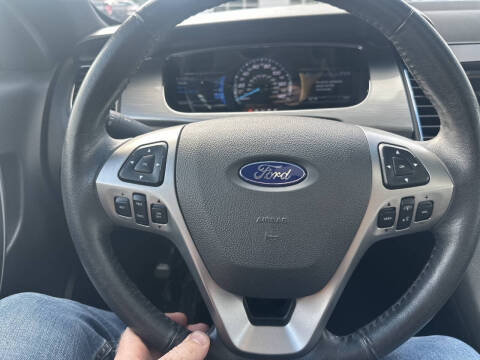 2015 Ford Taurus SEL