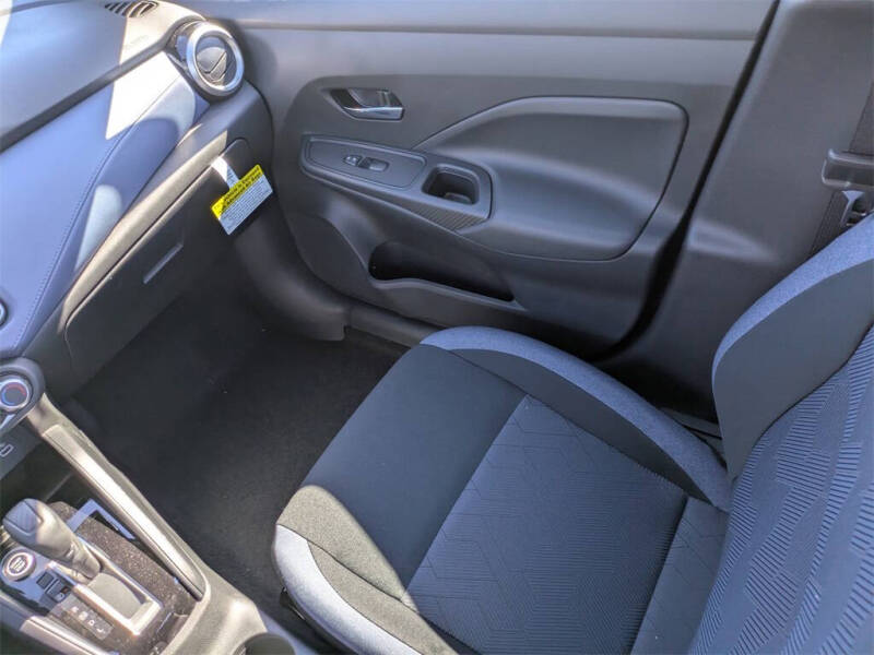 2025 Nissan Versa SV