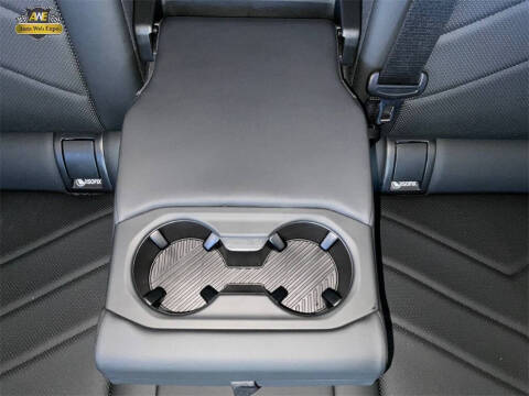 2025 BMW 5 Series 530i