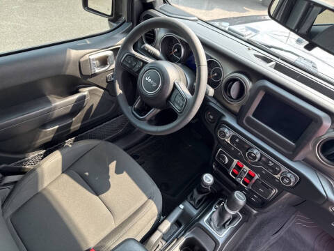 2023 Jeep Gladiator Willys