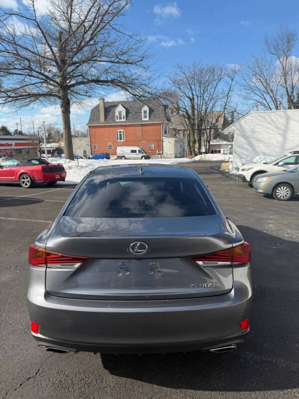 2018 Lexus IS 300
