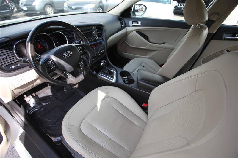 2011 Kia Optima EX Turbo