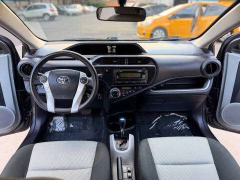 2014 Toyota Prius c Two