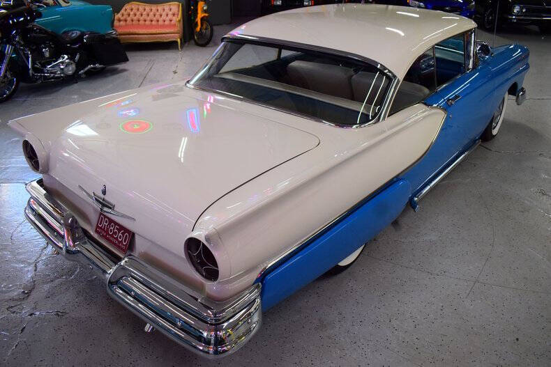 1957 Ford Fairlane