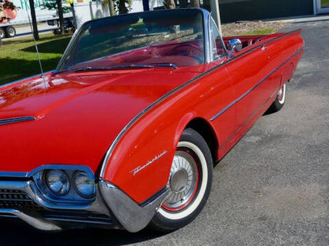 1962 Ford Thunderbird