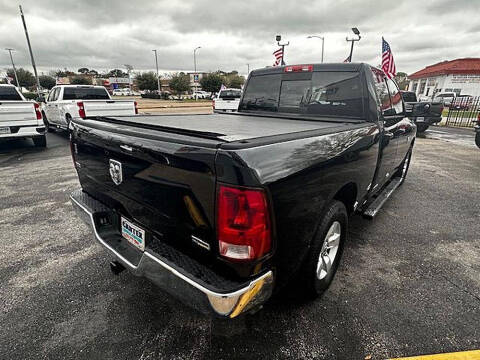 2013 RAM 1500 SLT
