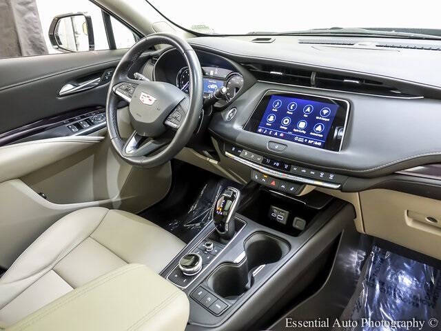 2023 Cadillac XT4 Luxury