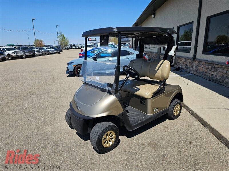 2020 E-Z-GO RXV ELiTE