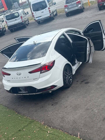 2020 Hyundai Elantra Sport