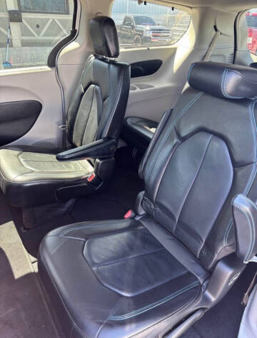 2021 Chrysler Pacifica Touring L