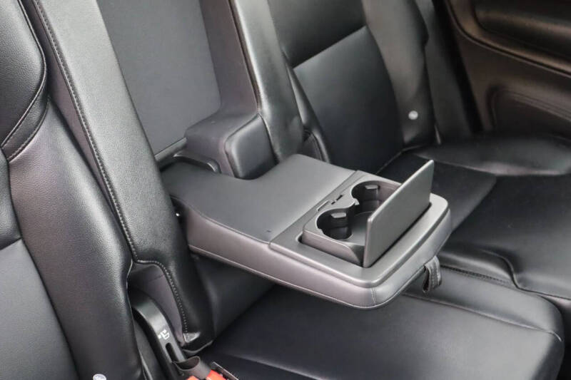 2023 Volvo XC90 B5 Core