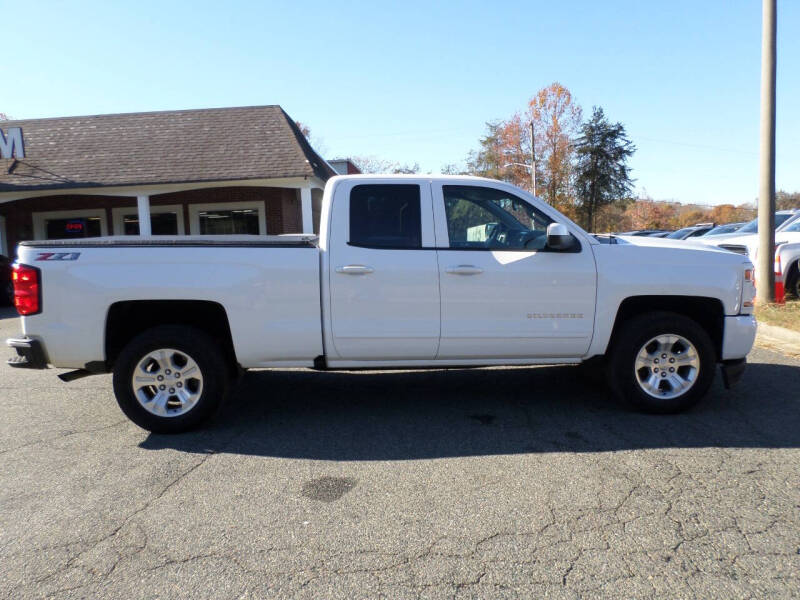 2019 Chevrolet Silverado 1500 LD LT Z71 photo 5