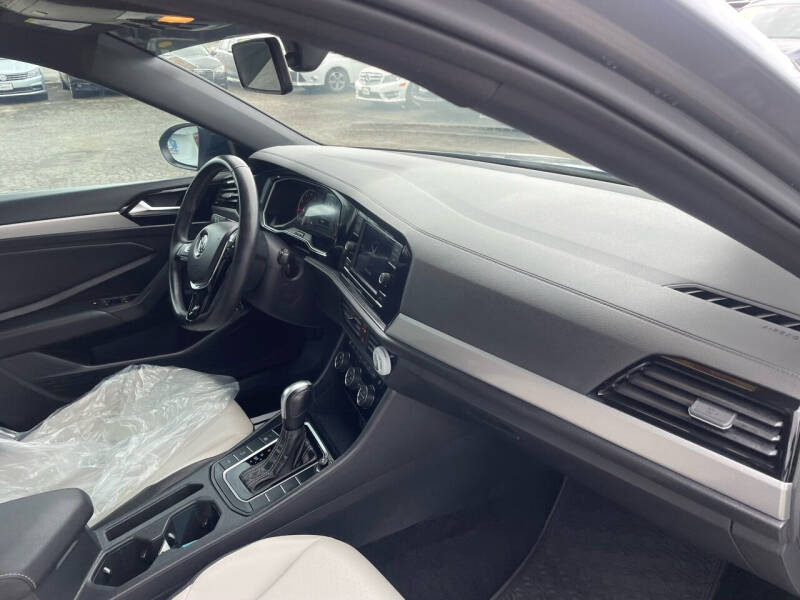 2020 Volkswagen Jetta R-Line